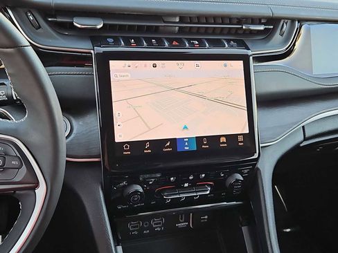 Used 2022 Jeep Grand Cherokee Limited 4xe w/ Luxury Tech Group II image 29