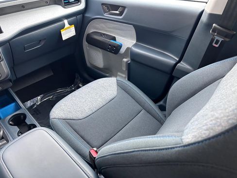 New 2025 Ford Maverick XLT w/ XLT Luxury Package image 17