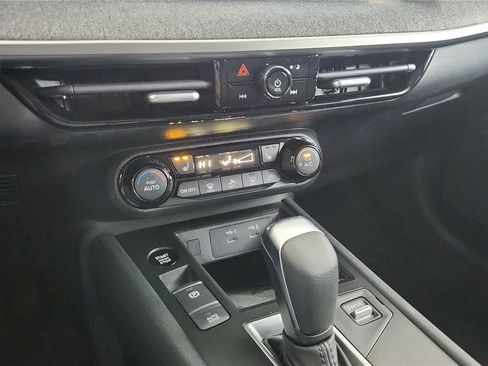 New 2026 Nissan Kicks SV w/ Illumination Package image 31