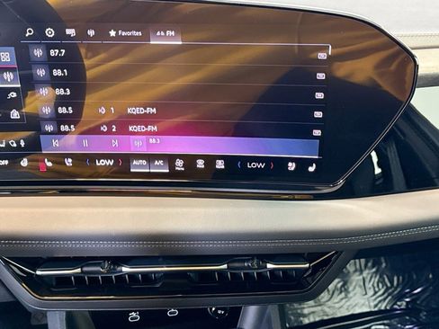 Used 2025 Audi A6 e-tron Premium Plus w/ Premium Plus image 15