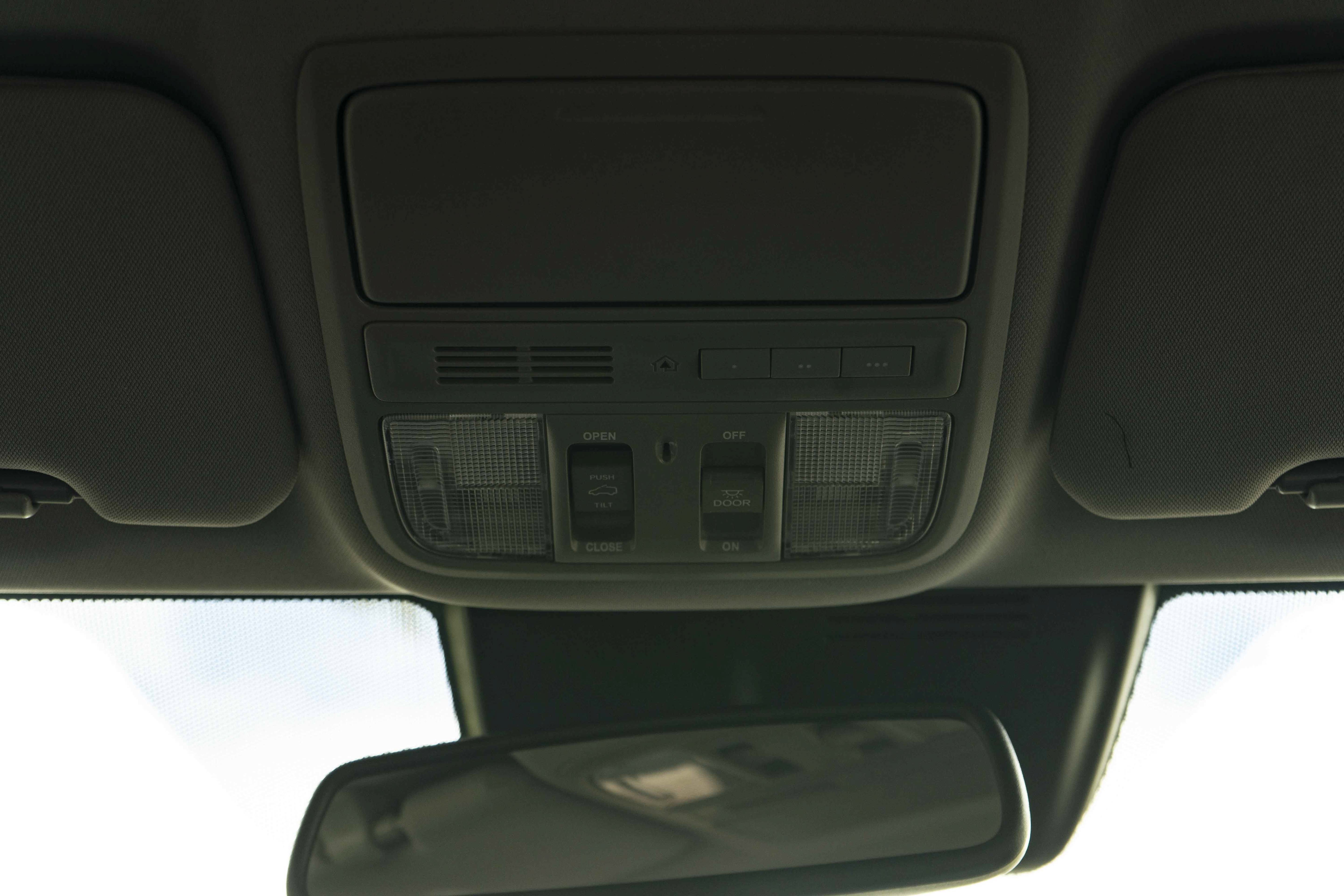 Used 2022 Honda CR-V Touring image 34