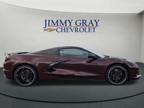 Used 2023 Chevrolet Corvette Stingray Premium Conv w/ Z51 Performance Package image 2
