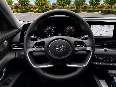 Used 2023 Hyundai Elantra SEL w/ Convenience Package FWD image 18
