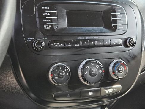 Used 2014 Kia Soul image 9
