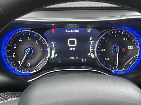 Certified 2026 Chrysler Pacifica Limited w/ S Appearance Package FWD image 28