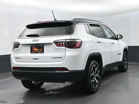 Used 2025 Jeep Compass Limited AWD/4WD image 6