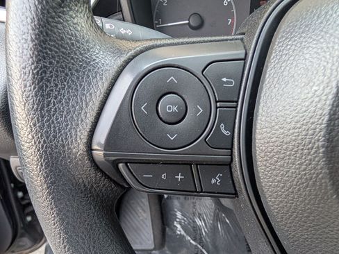 Used 2025 Toyota Corolla LE FWD image 19