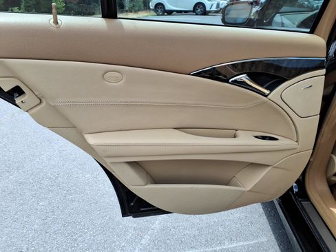 Used 2007 Mercedes-Benz E 350 Sedan image 14
