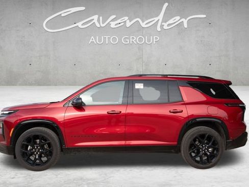 Used 2024 Chevrolet Traverse RS w/ LPO, Floor Liner Package image 4