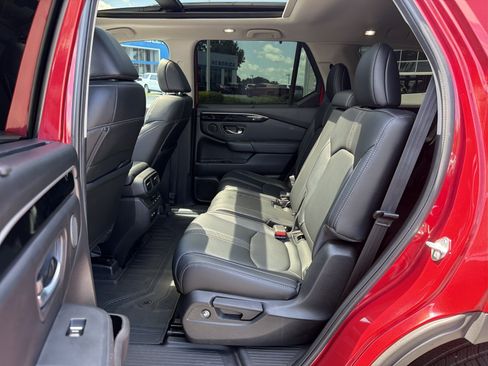 Used 2023 Honda Pilot Touring image 34