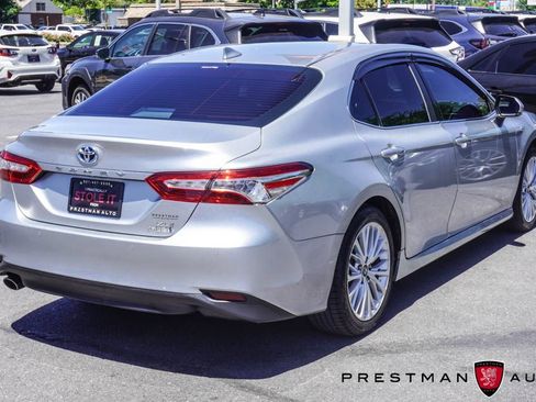 Used 2018 Toyota Camry XLE w/ Audio Package FWD image 20