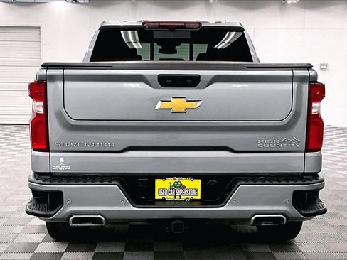 Used 2024 Chevrolet Silverado 1500 High Country w/ High Country Premium Package image 4