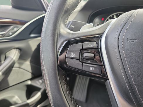 Used 2019 BMW 540i w/ Convenience Package RWD image 25