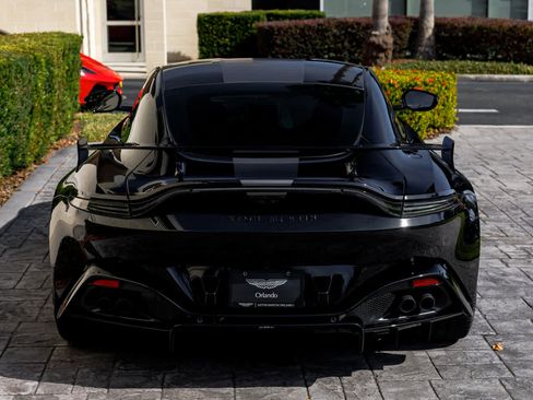 Used 2023 Aston Martin V8 Vantage Coupe image 30