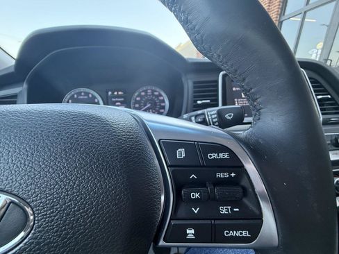 Used 2018 Hyundai Sonata SEL w/ Tech Package 02 FWD image 9