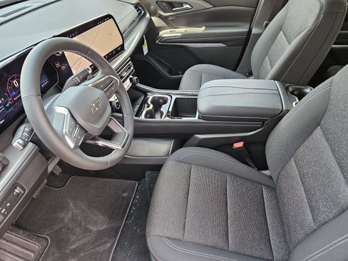 New 2027 Chevrolet Traverse LT w/ Midnight/Sport Edition FWD image 14