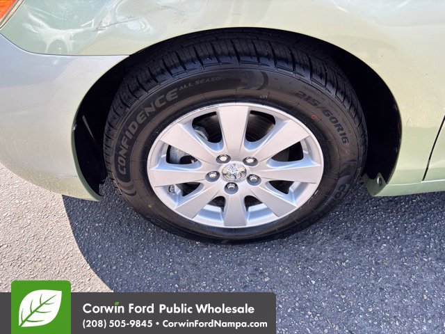 Used 2009 Toyota Camry Hybrid w/ Leather Pkg FWD image 9
