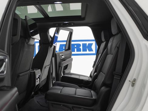 Used 2021 Chevrolet Tahoe RST w/ Luxury Package RWD image 31