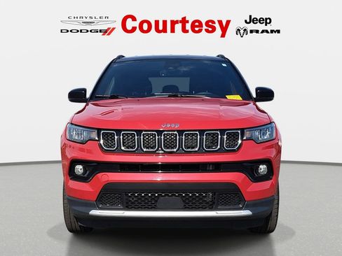 Certified 2024 Jeep Compass Limited AWD/4WD image 9