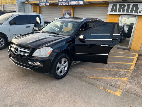 Used 2010 Mercedes-Benz GL 450 4MATIC image 8