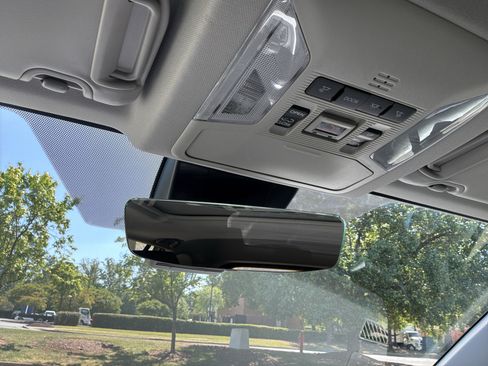 Used 2025 Toyota RAV4 XLE w/ Convenience Package image 27