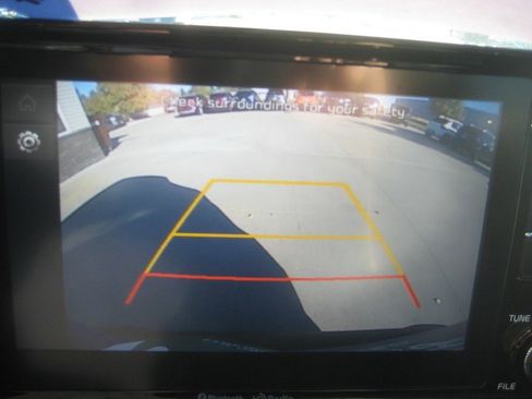 Used 2022 Kia Seltos LX image 22