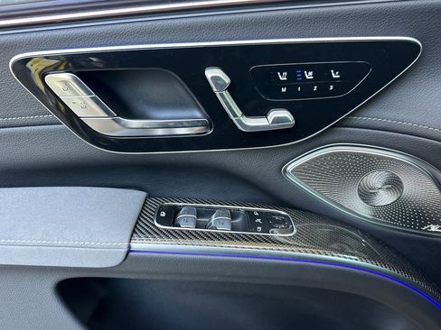 New 2026 Mercedes-Benz EQS 400 4MATIC SUV image 12