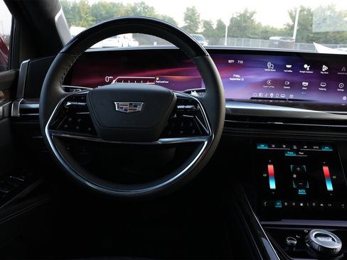 New 2025 Cadillac Escalade Sport Platinum w/ LPO, ONYX Package image 9