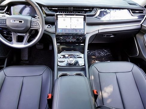 New 2023 Jeep Grand Cherokee 4WD 4xe image 23