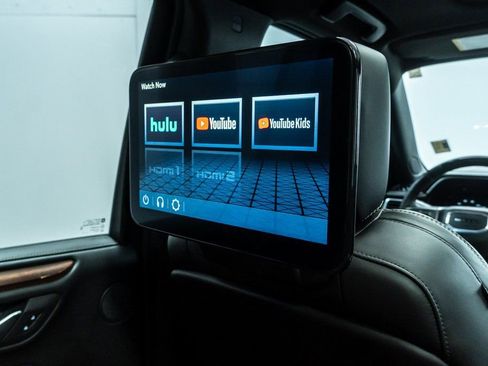 Used 2024 GMC Yukon XL Denali Ultimate AWD/4WD image 30