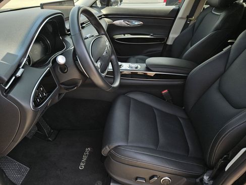 Used 2025 Genesis GV70 2.5T AWD/4WD image 25