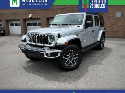 Used 2024 Jeep Wrangler Unlimited Sahara AWD/4WD image 1