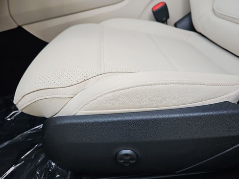 New 2026 Mercedes-Benz GLC 300 image 29