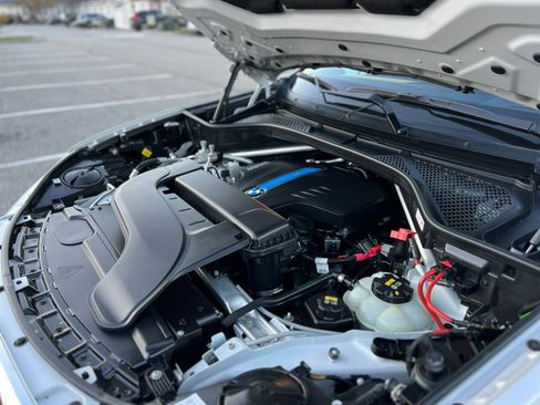 Used 2017 BMW X5 xDrive40e image 30