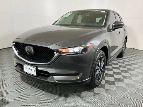 Used 2018 MAZDA CX-5 Touring FWD image 2