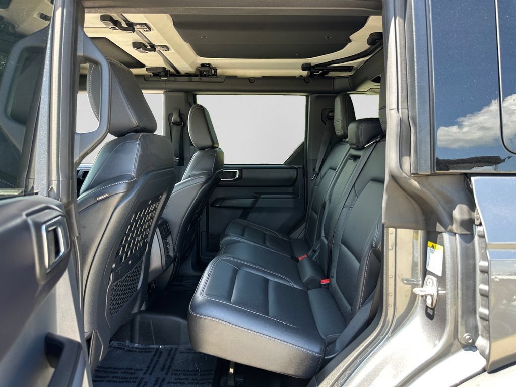 Used 2025 Ford Bronco Badlands AWD/4WD image 35