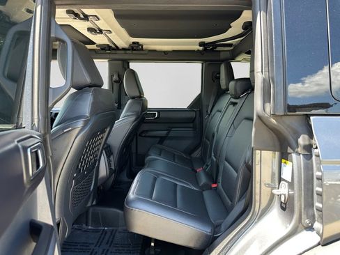 Used 2025 Ford Bronco Badlands AWD/4WD image 35