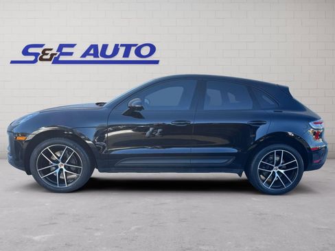 Used 2023 Porsche Macan image 2