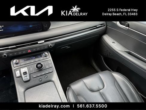 Used 2023 Hyundai Palisade Limited FWD image 14