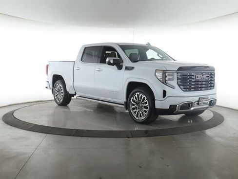 Used 2026 GMC Sierra 1500 Denali Ultimate AWD/4WD image 2
