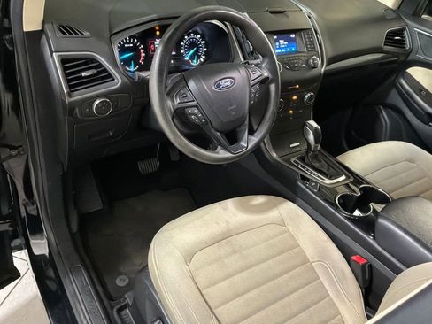 Used 2017 Ford Edge SE w/ Cargo Accessory Package image 17