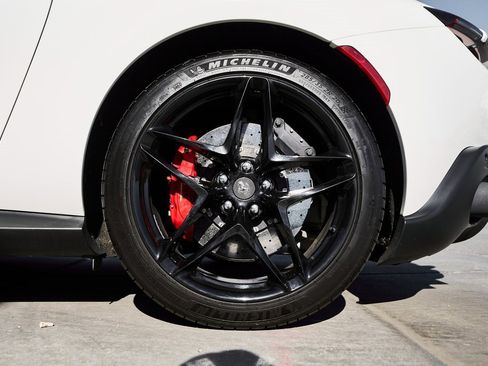 Used 2022 Ferrari Roma Base image 24