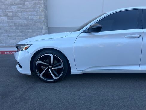 Used 2021 Honda Accord Sport image 4