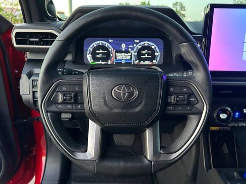 Used 2026 Toyota 4Runner Platinum AWD/4WD image 11