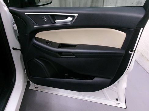 Used 2020 Ford Edge SEL w/ Convenience Package AWD/4WD image 30