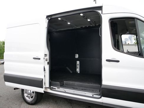 Used 2020 Ford Transit 250 Medium Roof AWD w/ Load Area Protection Package image 8