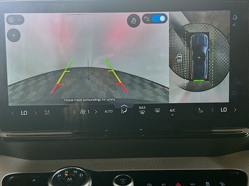 Used 2025 Ford Expedition Active image 23