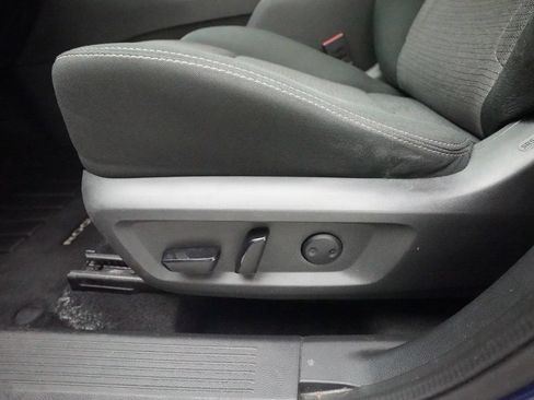 Used 2021 Nissan Rogue SV AWD/4WD image 27