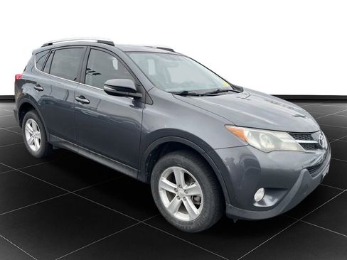 Used 2013 Toyota RAV4 XLE image 7