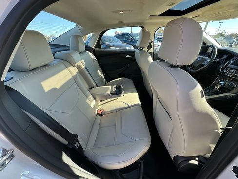Used 2017 Ford Focus Titanium image 14